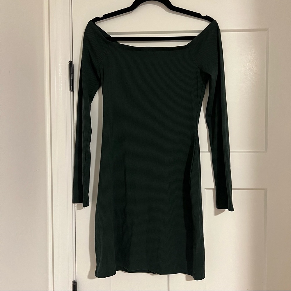 Off the Shoulder Ribbed Dress - Picture 8 of 8